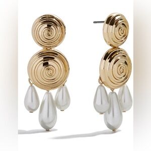 NWT BaubleBar Women’s Gold Swirl Earrings with Pearl Accents